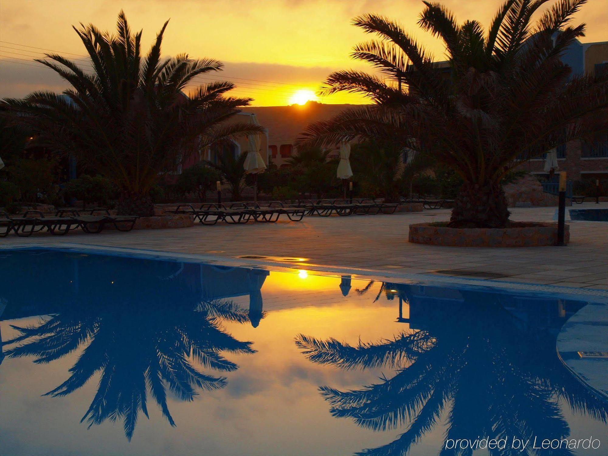 Santo Miramare Beach Resort Perissa (Santorini) Facilidades foto